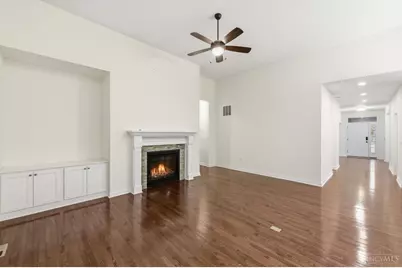 7457 Chagrin Place, Hamilton Township, OH 45039 - Photo 12