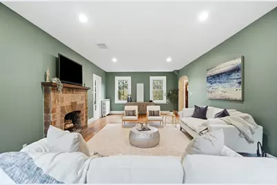 6105 Robison Road, Cincinnati, OH 45213 - Photo 2
