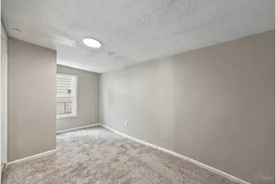 529 Knightsbridge Drive, Hamilton, OH 45011 - Photo 18
