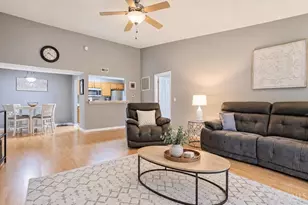 9610 Crosley Farm Dr, Cincinnati, OH 45251 - Photo 8