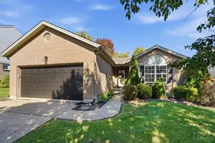 196 Rollingwood Dr, Hamilton Township, OH 45039 - Photo 1