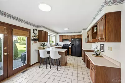 339 Saint James Place, Springboro, OH 45066 - Photo 10