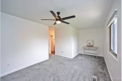 6407 Kindred Square, Miami Township, OH 45449 - Photo 18