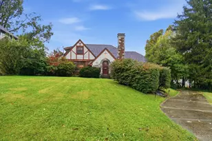 2825 Langdon Farm Rd, Cincinnati, OH 45212 - Photo 2