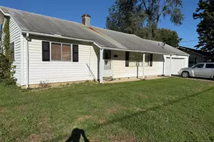 705 Charles St, Trenton, OH 45067 - Photo 1