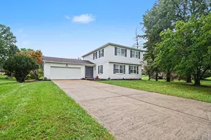 1105 Inner Cir Dr, Forest Park, OH 45240 - Photo 4
