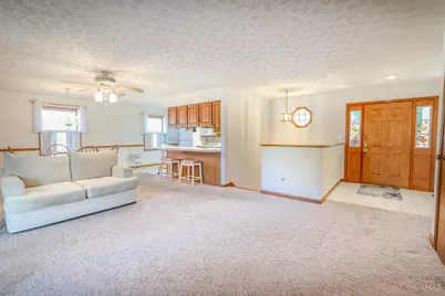 531 Leo Drive, Hamilton, OH 45013 - Photo 4