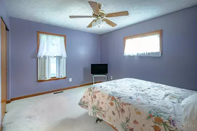 531 Leo Drive, Hamilton, OH 45013 - Photo 18