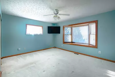 531 Leo Drive, Hamilton, OH 45013 - Photo 12