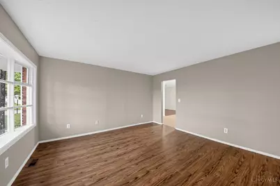 10824 Sprucehill Drive, Springfield Township, OH 45240 - Photo 8