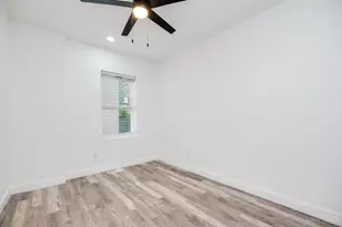 124 Valencia St, Cincinnati, OH 45219 - Photo 22