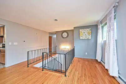 563 Wellesley Avenue, Springfield Township, OH 45224 - Photo 6