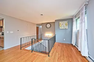 563 Wellesley Ave, Springfield Township, OH 45224 - Photo 6