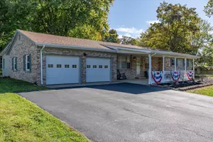 7118 Swisshelm Ln, Hillsboro, OH 45133 - Photo 4
