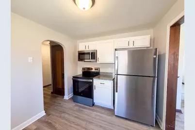 966 Oakland Avenue, Cincinnati, OH 45205 - Photo 2