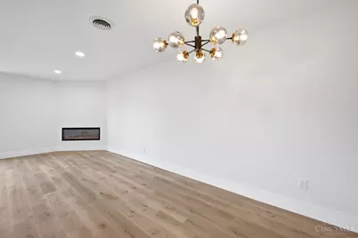 3825 Petoskey Avenue #31, Mariemont, OH 45227 - Photo 6