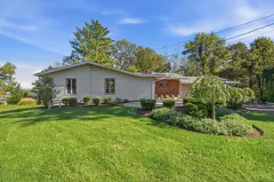 500 Laramie Trail, Wyoming, OH 45215 - Photo 1