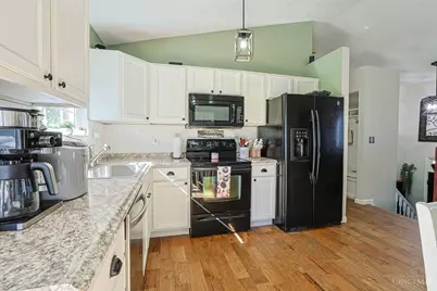 2337 Pleasant Meadows Drive, Batavia, OH 45103 - Photo 12