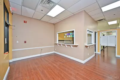 11140 Kenwood Road, Blue Ash, OH 45242 - Photo 8