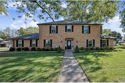 615 Queensgate Road, Springboro, OH 45066 - Photo 1