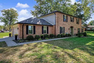 615 Queensgate Road, Springboro, OH 45066 - Photo 2