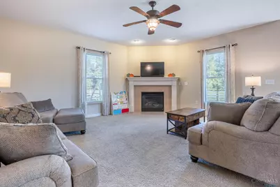7206 Hammerwood Court, Hamilton Township, OH 45039 - Photo 6