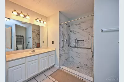 1232 Lisa Renee Drive, Hamilton, OH 45013 - Photo 26