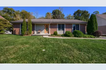 10228 Springbeauty Lane, Springfield Township, OH 45231 - Photo 2