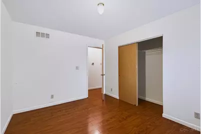 10228 Springbeauty Lane, Springfield Township, OH 45231 - Photo 16