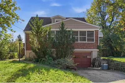 320 Grove Court, Wyoming, OH 45215 - Photo 2