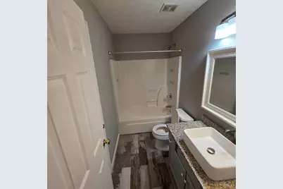 8262 Springleaf Lake Drive, Colerain Township, OH 45247 - Photo 6