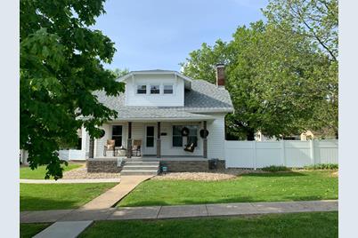 518 E Mulberry Street - Photo 1