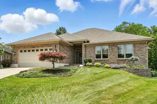 11798 Winthrop Ln, Sycamore Township, OH 45249 - Photo 1