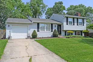 2868 Grosvenor Dr, Colerain Township, OH 45251 - Photo 1