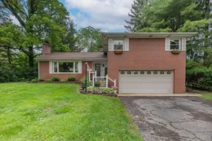 3105 Shadow Hill Rd, Middletown, OH 45042 - Photo 1