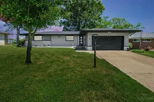 68 Huntington Ct, Hamilton, OH 45013 - Photo 1