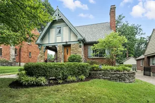 3811 Drakewood Dr, Cincinnati, OH 45208 - Photo 1