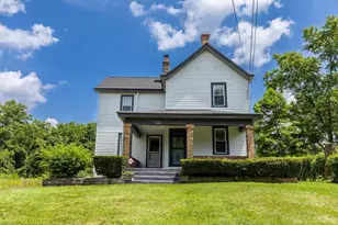 10164 Wayne Ave, Woodlawn, OH 45215 - Photo 1