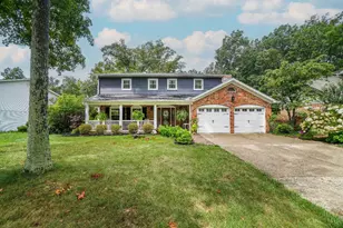 10721 Wellerwoods Dr, Montgomery, OH 45242 - Photo 1