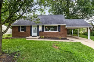 211 Farragut Rd, Green Hills, OH 45218 - Photo 1