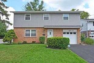 8509 Plainfield Rd, Sycamore Township, OH 45236 - Photo 1