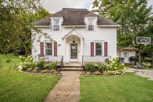 107 N High St, Leesburg, OH 45135 - Photo 1