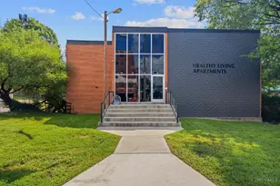 2058 Auburn Ave, Cincinnati, OH 45219 - Photo 1