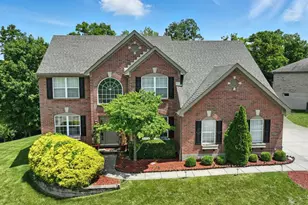 4870 Highland Oaks Dr, Green Township, OH 45248 - Photo 1