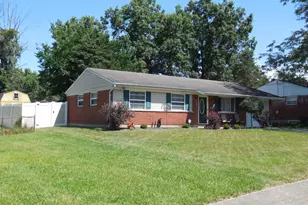 1372 Riviera Pl, Springfield Township, OH 45231 - Photo 1
