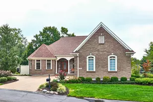 18 James Pl, Glendale, OH 45246 - Photo 1