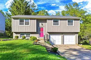 2020 Knightsbridge Dr, Anderson Township, OH 45244 - Photo 1