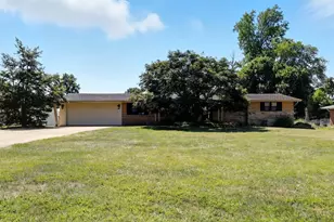 653 Marieda Dr, Union Township, OH 45245 - Photo 1