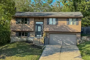 108 Scott St, Cleves, OH 45002 - Photo 1