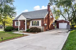 8990 Sedgewick Dr, Sycamore Township, OH 45236 - Photo 1